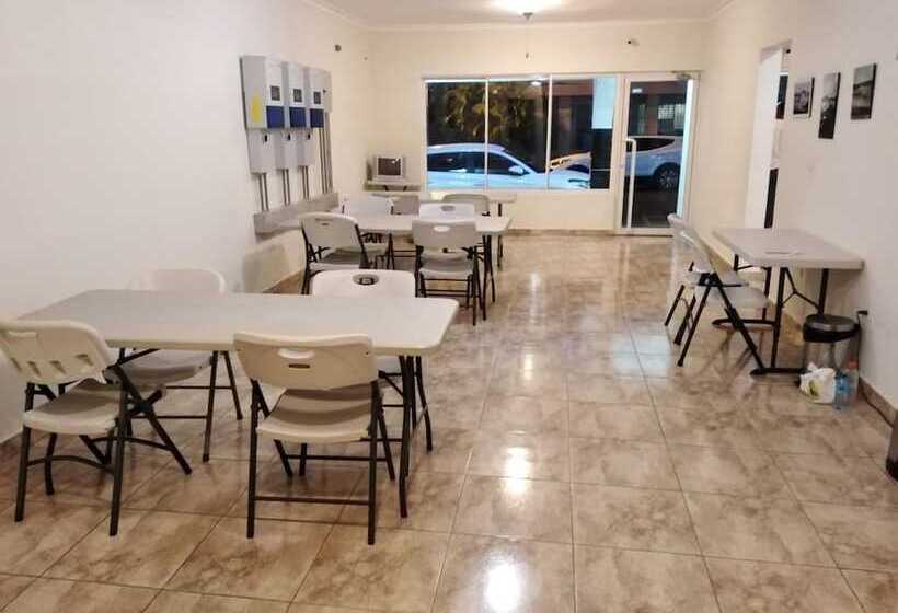 هتل Samana Spring