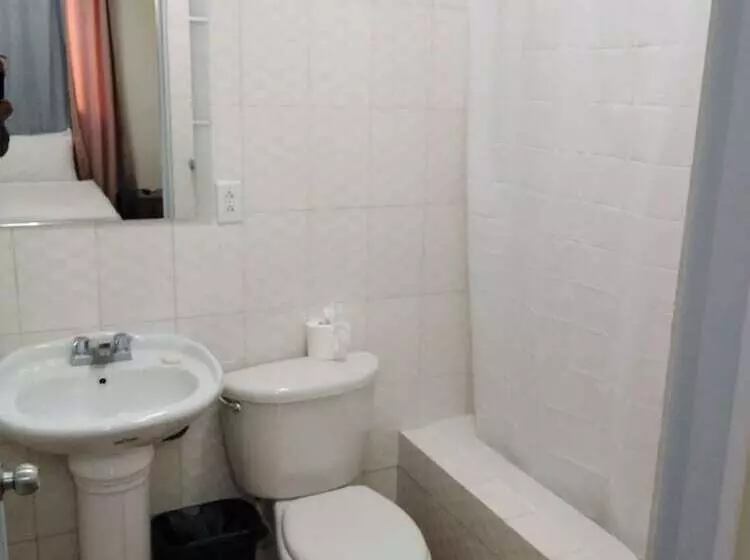 هتل Samana Spring