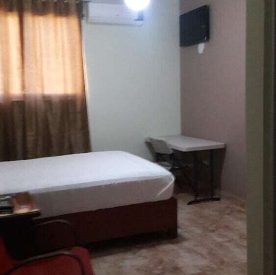 هتل Samana Spring