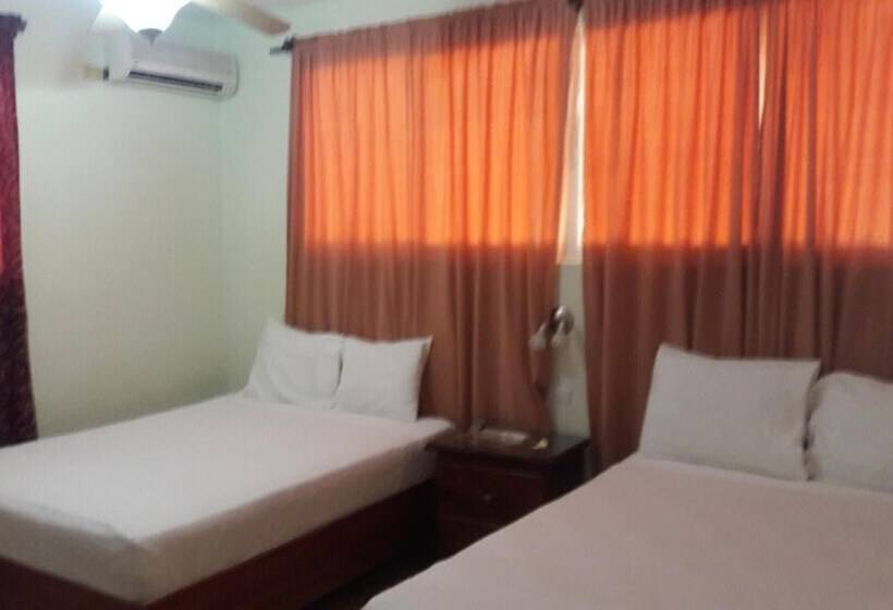 هتل Samana Spring