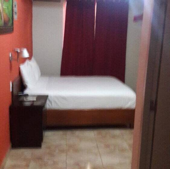 هتل Samana Spring