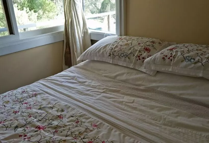 Kinross Metcalfe Farm