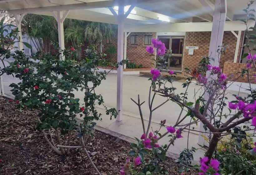 Koorawatha Homestead Motel