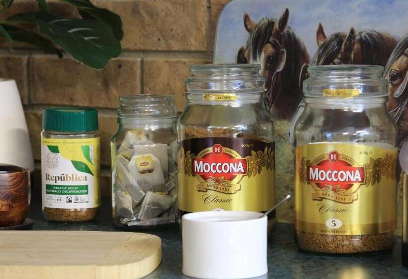 Koorawatha Homestead Motel