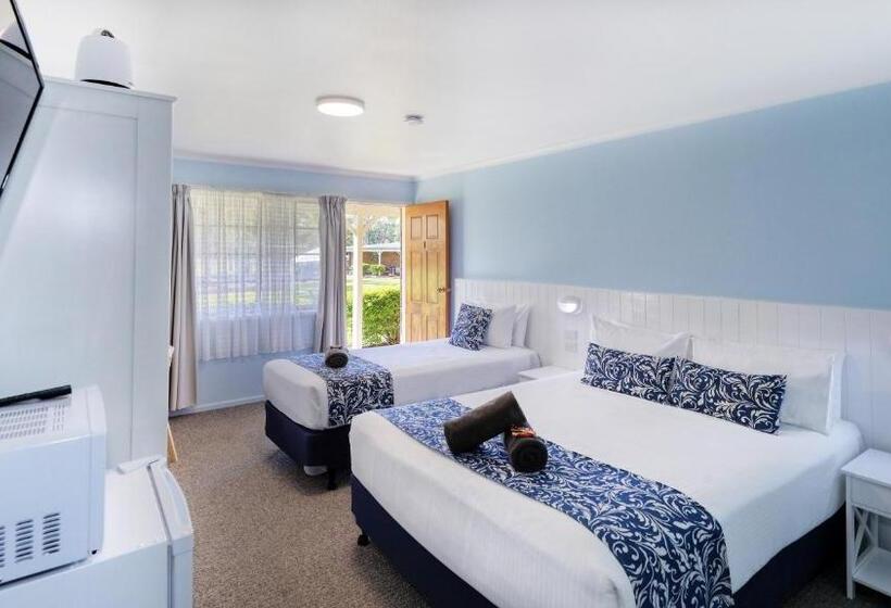 Koorawatha Homestead Motel