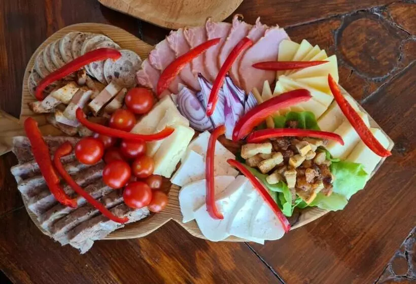 Pensiunea Ursul Carcotas