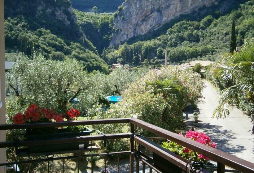 Residence Cascata Varone