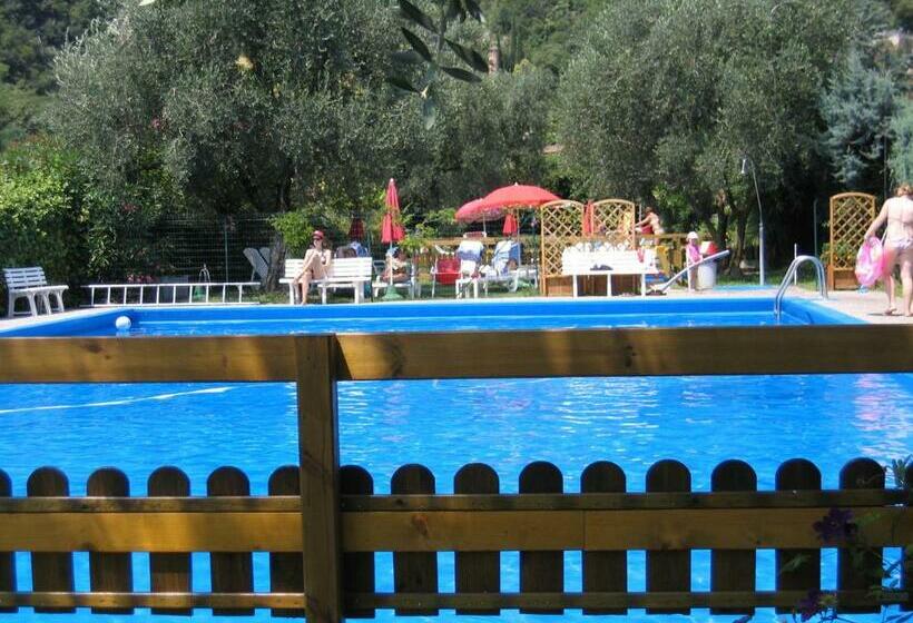 Residence Cascata Varone