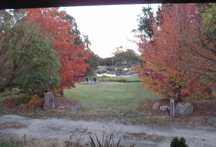 Windswept Country Retreat