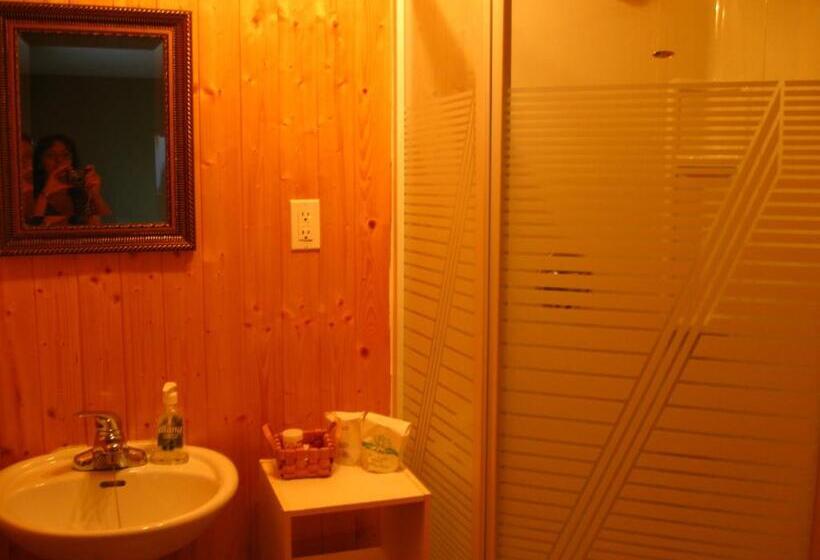 Bed and Breakfast Gite La Maison Rochefort