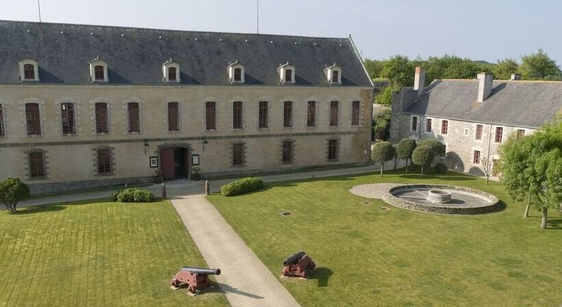בית מלון כפרי Citadelle Vauban Hôtel Musée