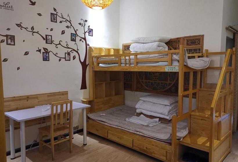 Shangri-la Baita International Youth Hostel