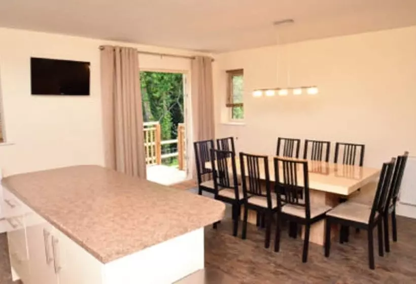 Cotswolds Valleys Accommodation Stony Hs