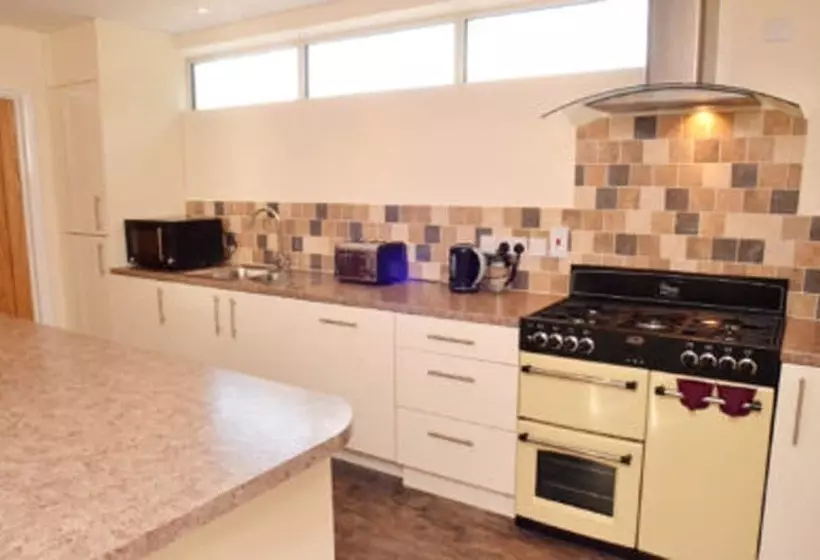 Cotswolds Valleys Accommodation Stony Hs