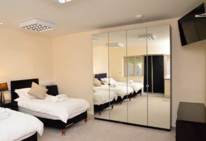 Cotswolds Valleys Accommodation Stony Hs