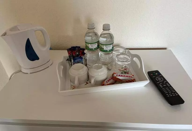 簡易ホテル The Island View   A1