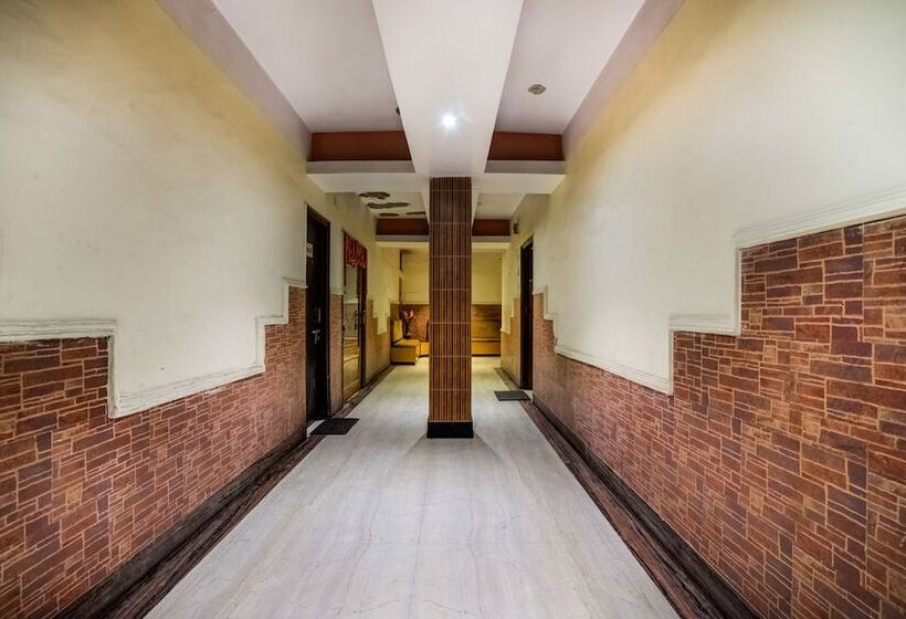 酒店 Hilltop By Oyo Rooms