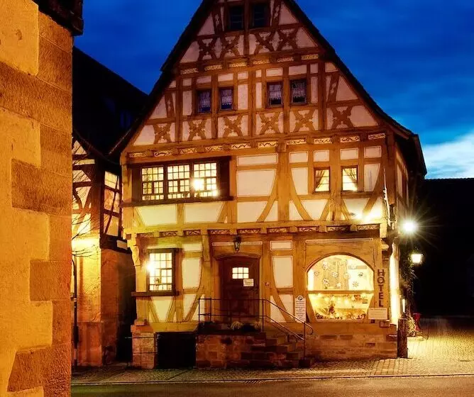 Hotelli Restaurant Zum Nachtwächter