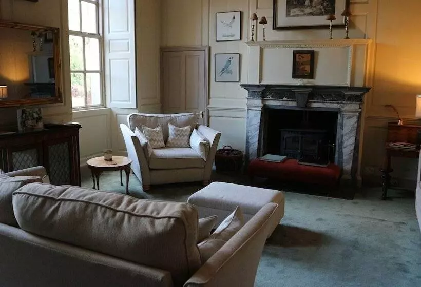 ペンション Crowcombe Court