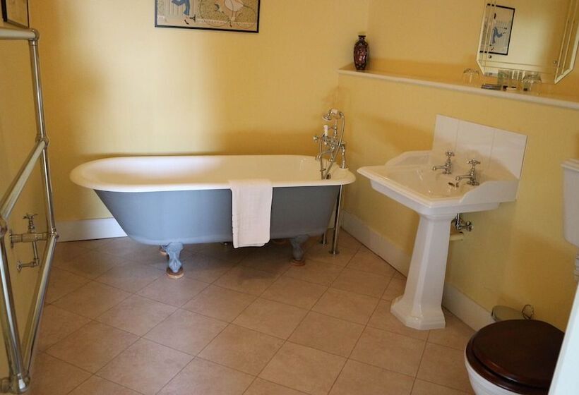 Пансион Crowcombe Court