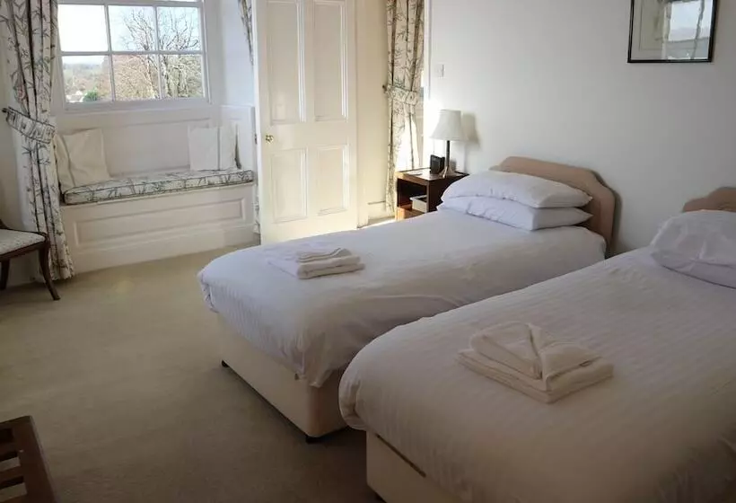 ペンション Crowcombe Court