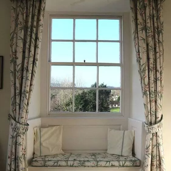 ペンション Crowcombe Court