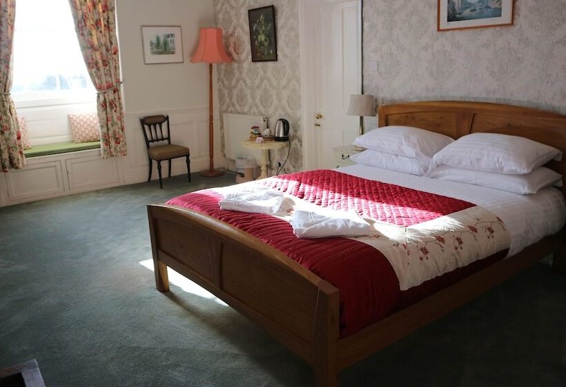 Пансион Crowcombe Court