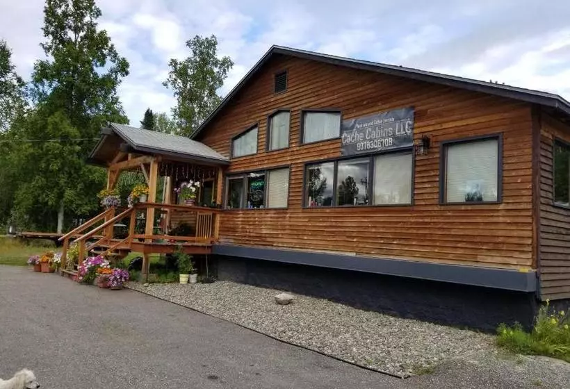 Retkeilymaja Cache Cabins