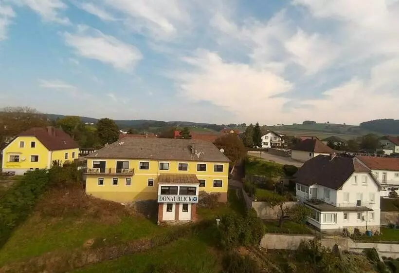 Retkeilymaja Gasthaus Donaublick