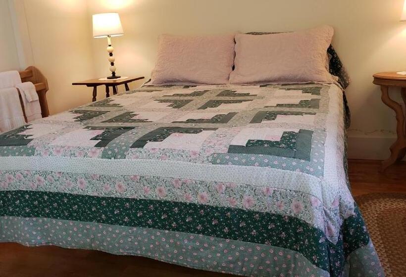 호스텔 Hawks House Inn