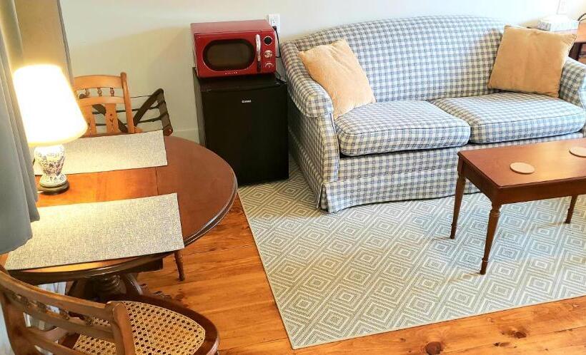 호스텔 Hawks House Inn