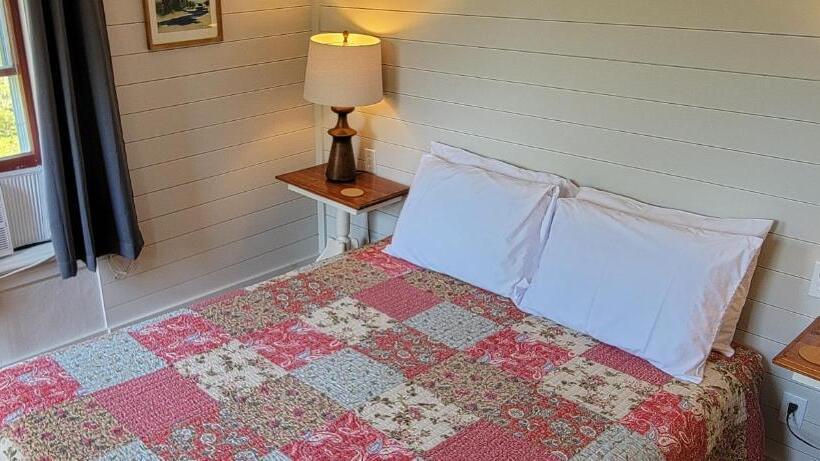 호스텔 Hawks House Inn