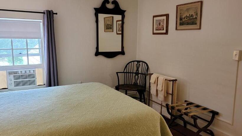 호스텔 Hawks House Inn