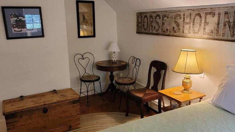 호스텔 Hawks House Inn