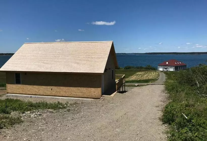 Retkeilymaja West Quoddy Station Llc