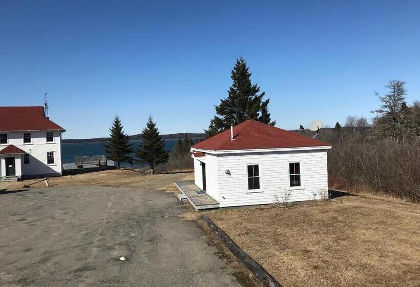 Общежитие West Quoddy Station Llc