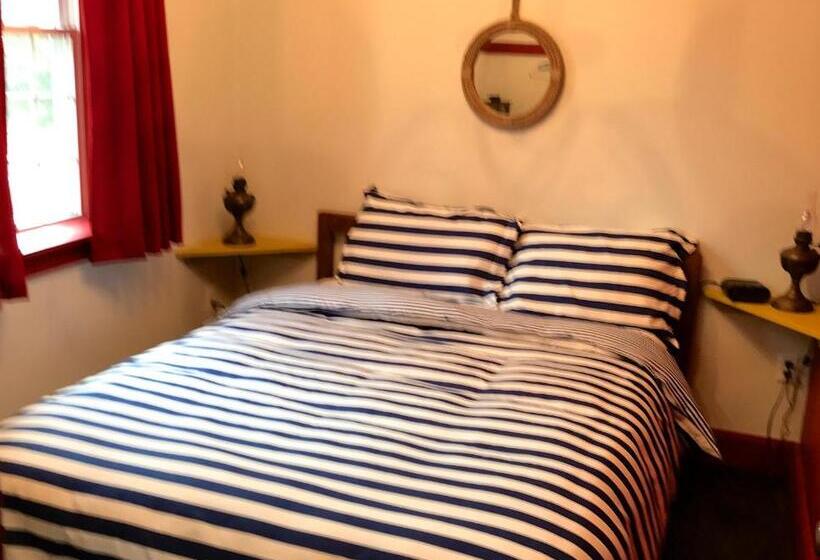 Общежитие West Quoddy Station Llc