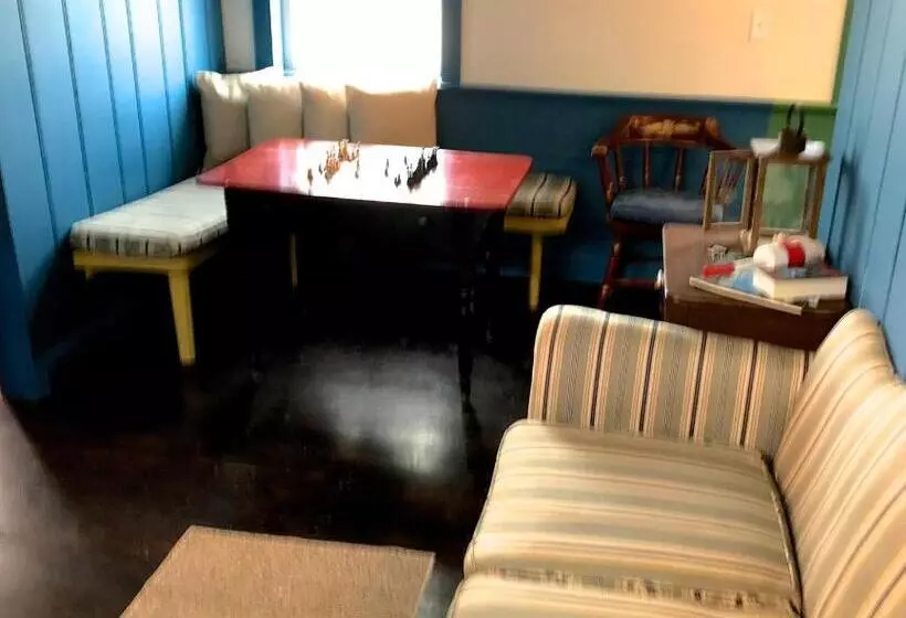 Retkeilymaja West Quoddy Station Llc