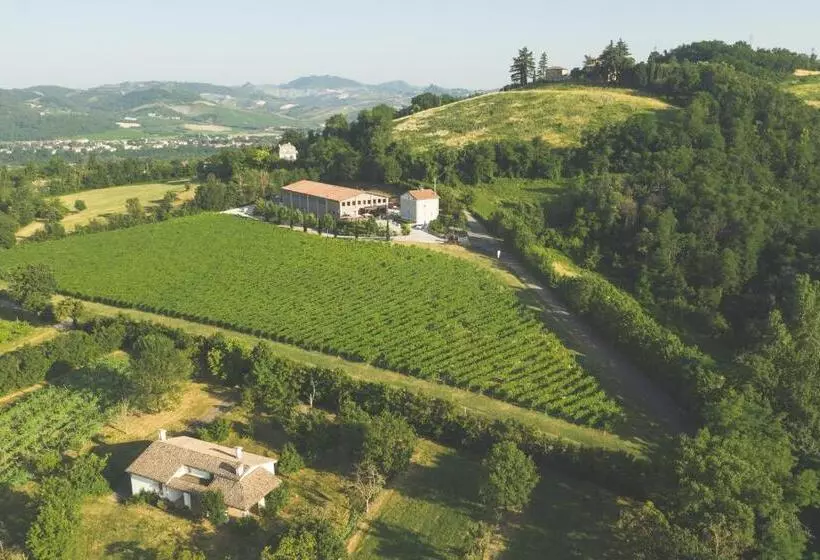 ベッドアンドブレックファースト Agriturismo Oinoe