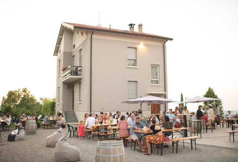 ベッドアンドブレックファースト Agriturismo Oinoe