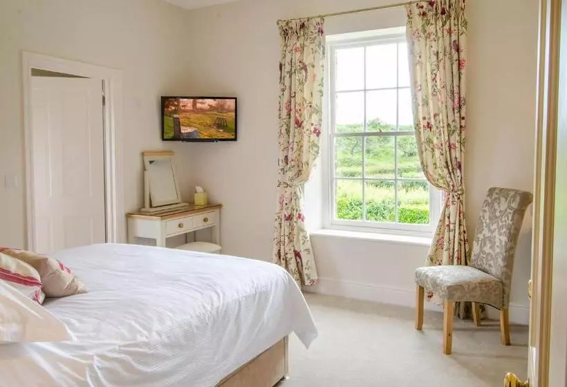 Aamiaismajoitus (B&B) Beera Farmhouse