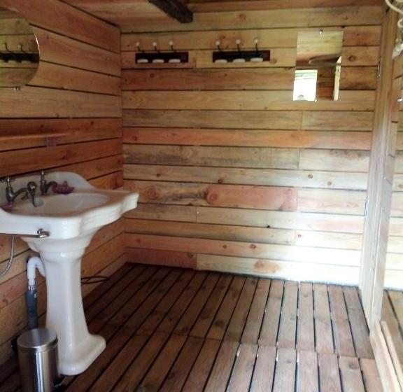 مبيت وإفطار La Boutique De Laurence