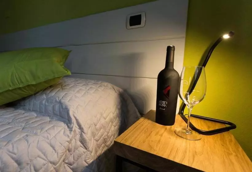 ベッドアンドブレックファースト Agriturismo Oinoe