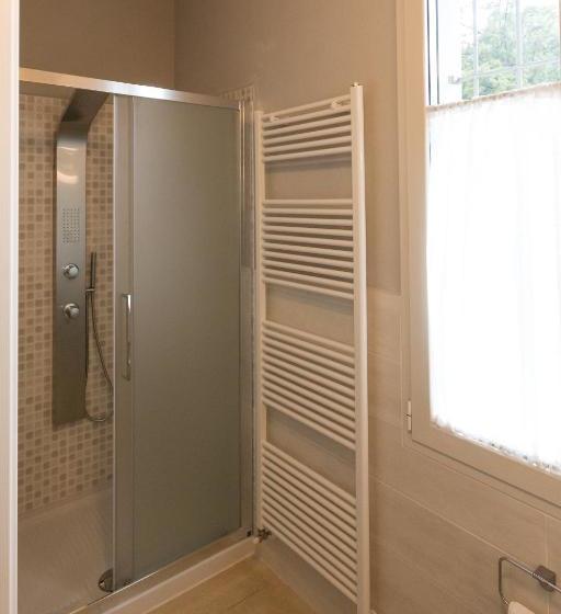 ベッドアンドブレックファースト Agriturismo Oinoe