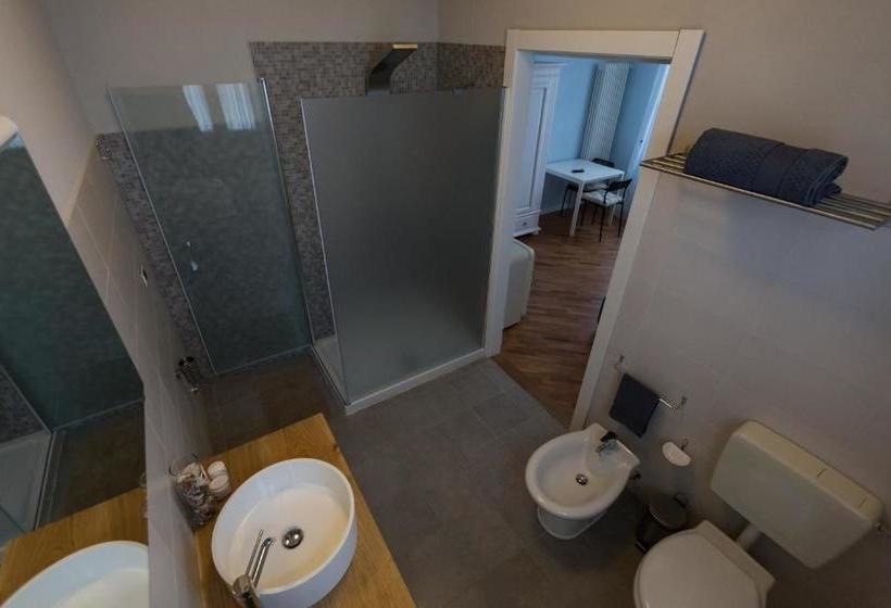 ベッドアンドブレックファースト Agriturismo Oinoe