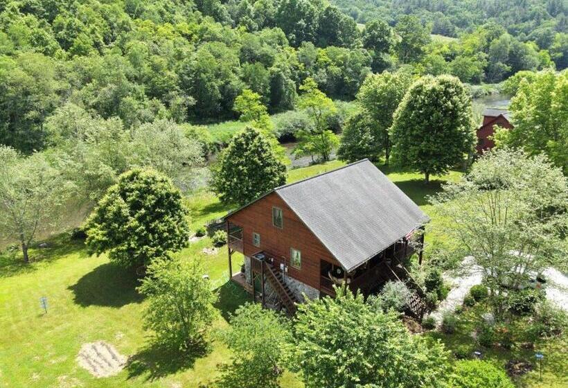 مبيت وإفطار River ' S Edge Inn