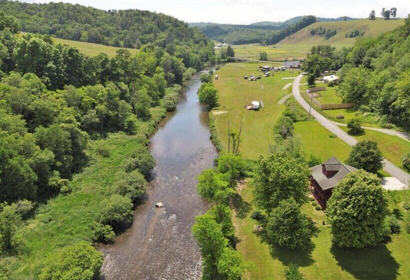 مبيت وإفطار River ' S Edge Inn