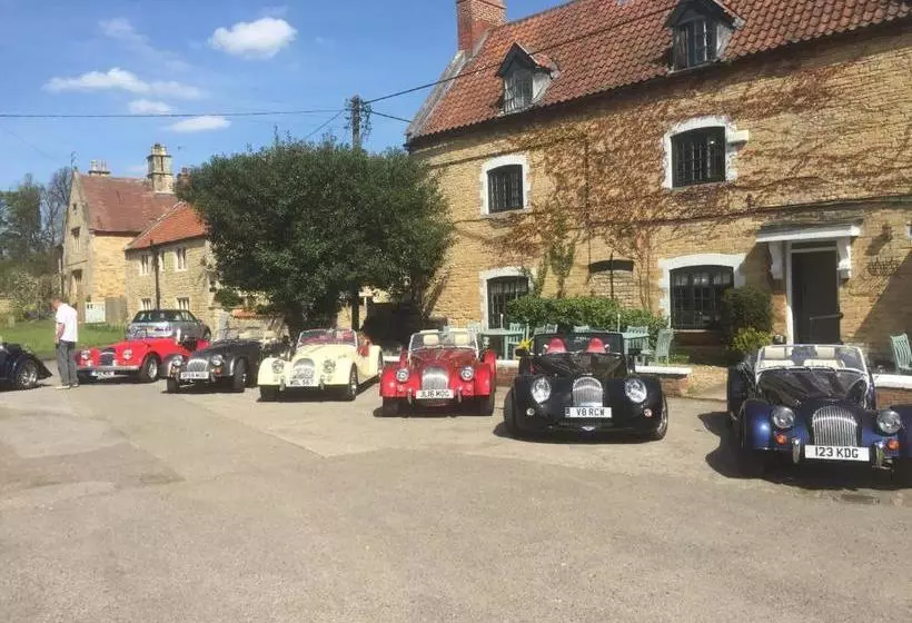 Aamiaismajoitus (B&B) The Hare And Hounds