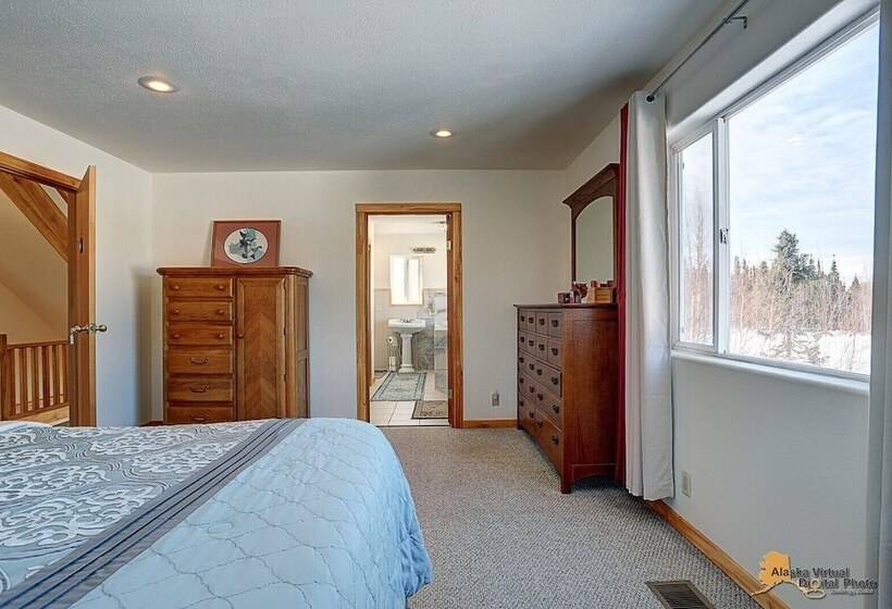 Falcon S Nest Bed & Breakfast