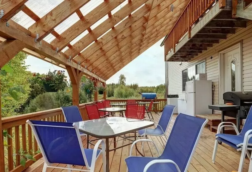 Falcon S Nest Bed & Breakfast